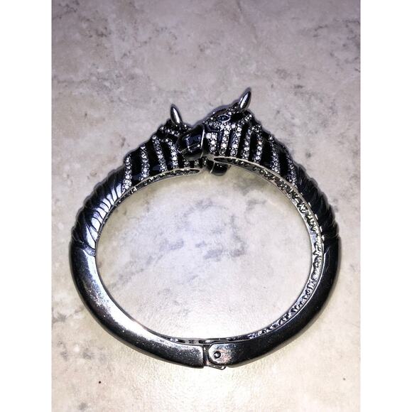 CHLOE + ISABEL safari elegance zebra crystal cuff bracelet - B080 - Picture 3 of 6